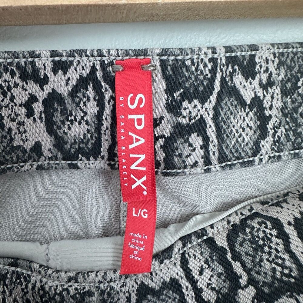 SPANX Jean-ish Ankle Leggings Women Size Large Snake Print Edgy Modern Punk NWT - Picture 6 of 8